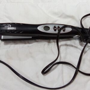 Remington Black and Silver Hair Styler